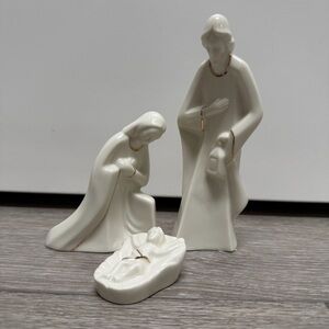 MIKASA 3PC HOLY NIGHT NATIVITY SET PORCELAIN JOSEPH MARY BABY JESUS FLAW